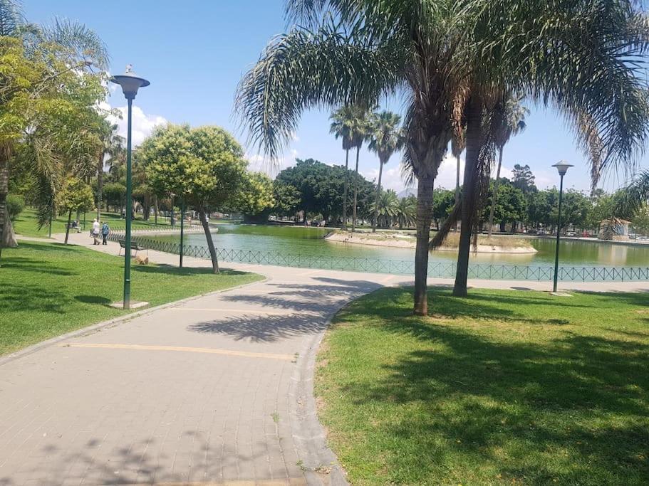 Apartamento Malaga 300 Metros De La Playa Екстер'єр фото